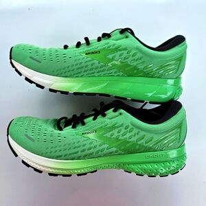 Brooks Size 10.5 Men's Running Shoes Green Ghosts